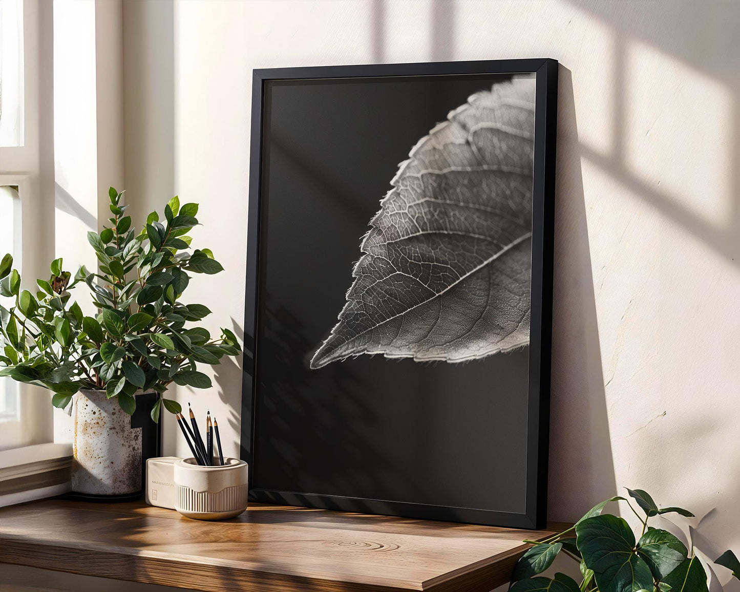 Botanical Photo | Minimalist Leaf Photography Print | Black and White Wall Art wall art print, minimalist black and white poster, modern Scandinavian wall decor, Monohaus