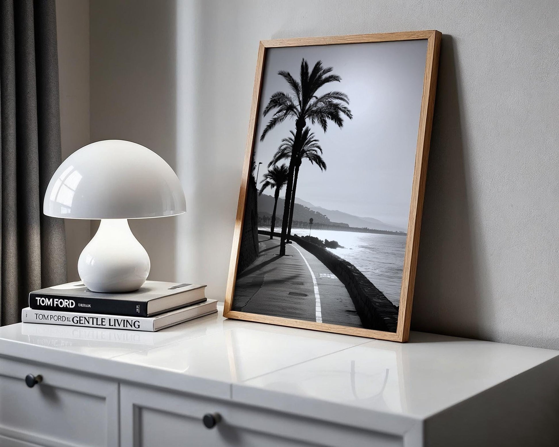 World Landmark | Los Angeles Palm Tree Print | Minimalist Black and White Photography wall art print, minimalist black and white poster, modern Scandinavian wall decor, Monohaus