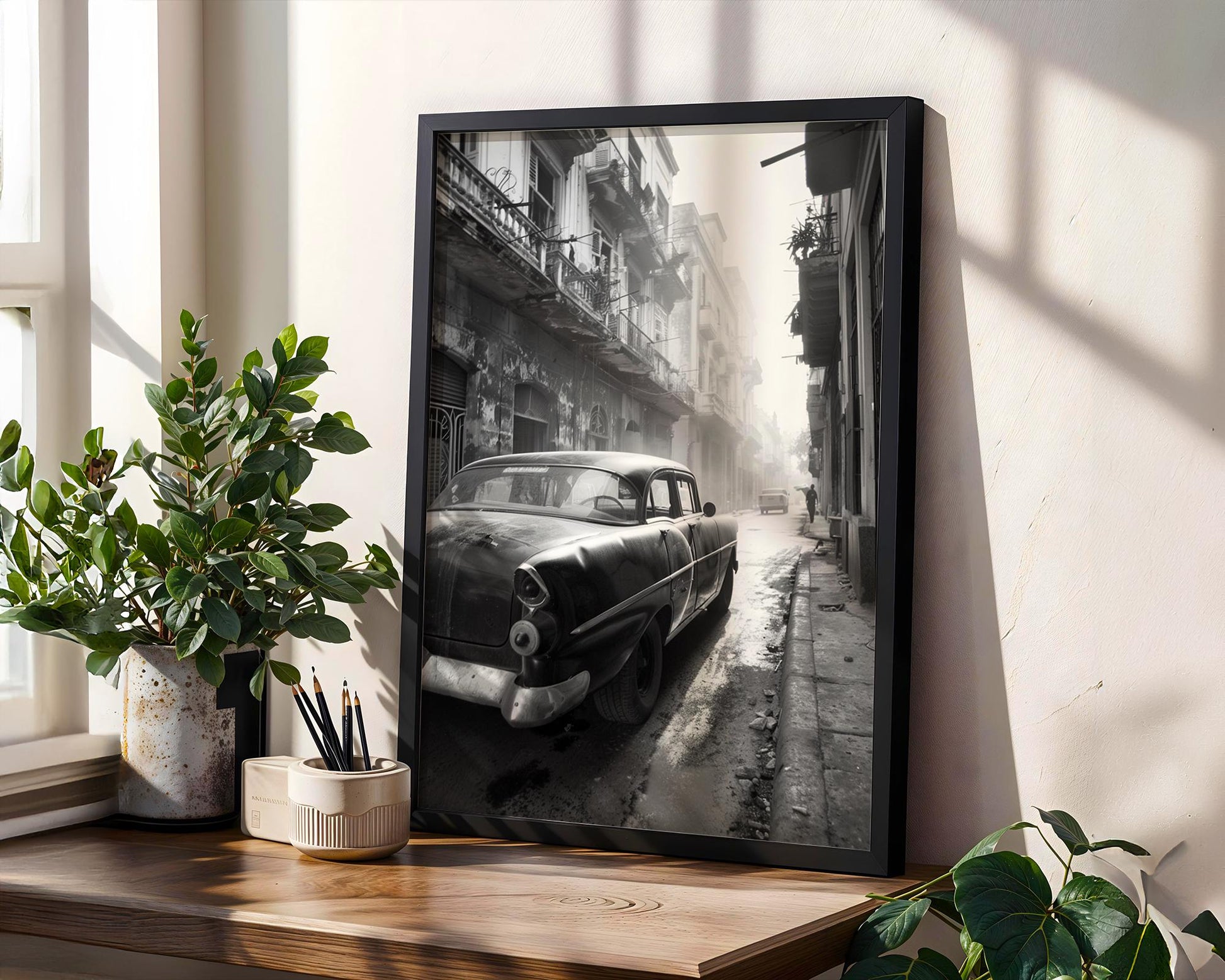 World Landmark | Havana Cuba Classic Car Print | Black and White Vintage Photography wall art print, minimalist black and white poster, modern Scandinavian wall decor, Monohaus