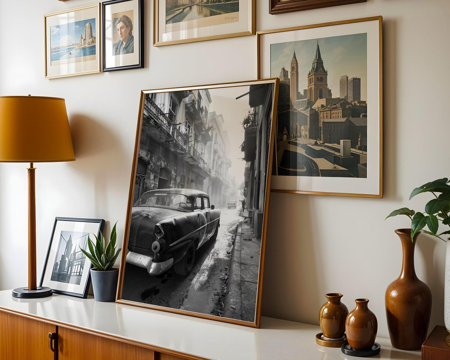World Landmark | Havana Cuba Classic Car Print | Black and White Vintage Photography wall art print, minimalist black and white poster, modern Scandinavian wall decor, Monohaus