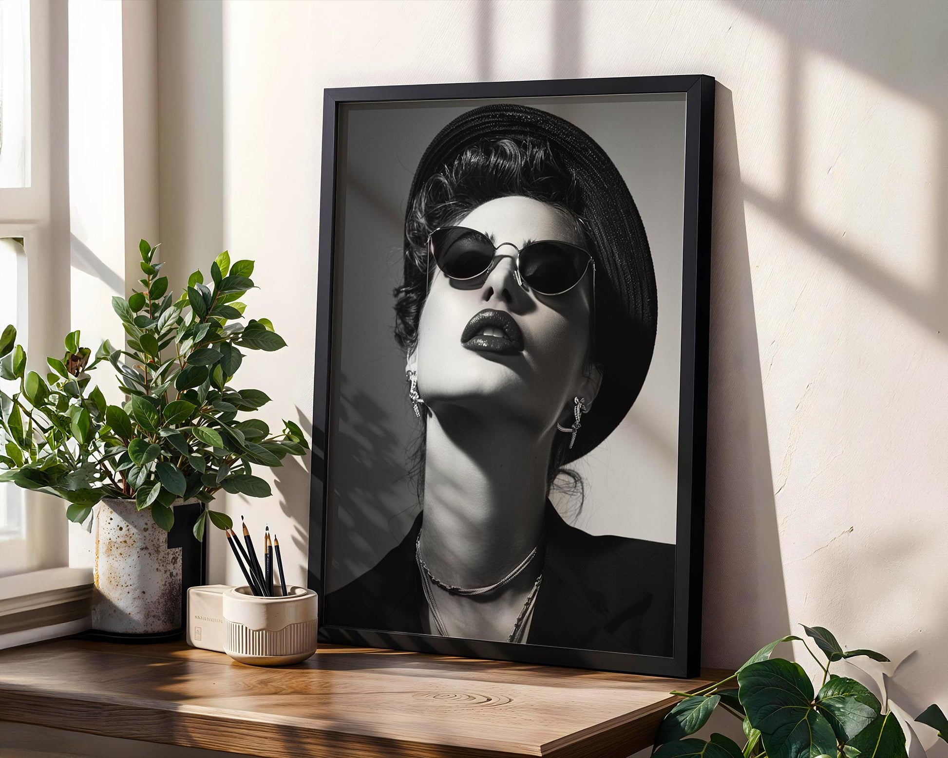 Minimal Wall Art Glamorous Woman in Sunglasses Art Print | Retro Fashion Photo wall art print, minimalist black and white poster, modern Scandinavian wall decor, Monohaus