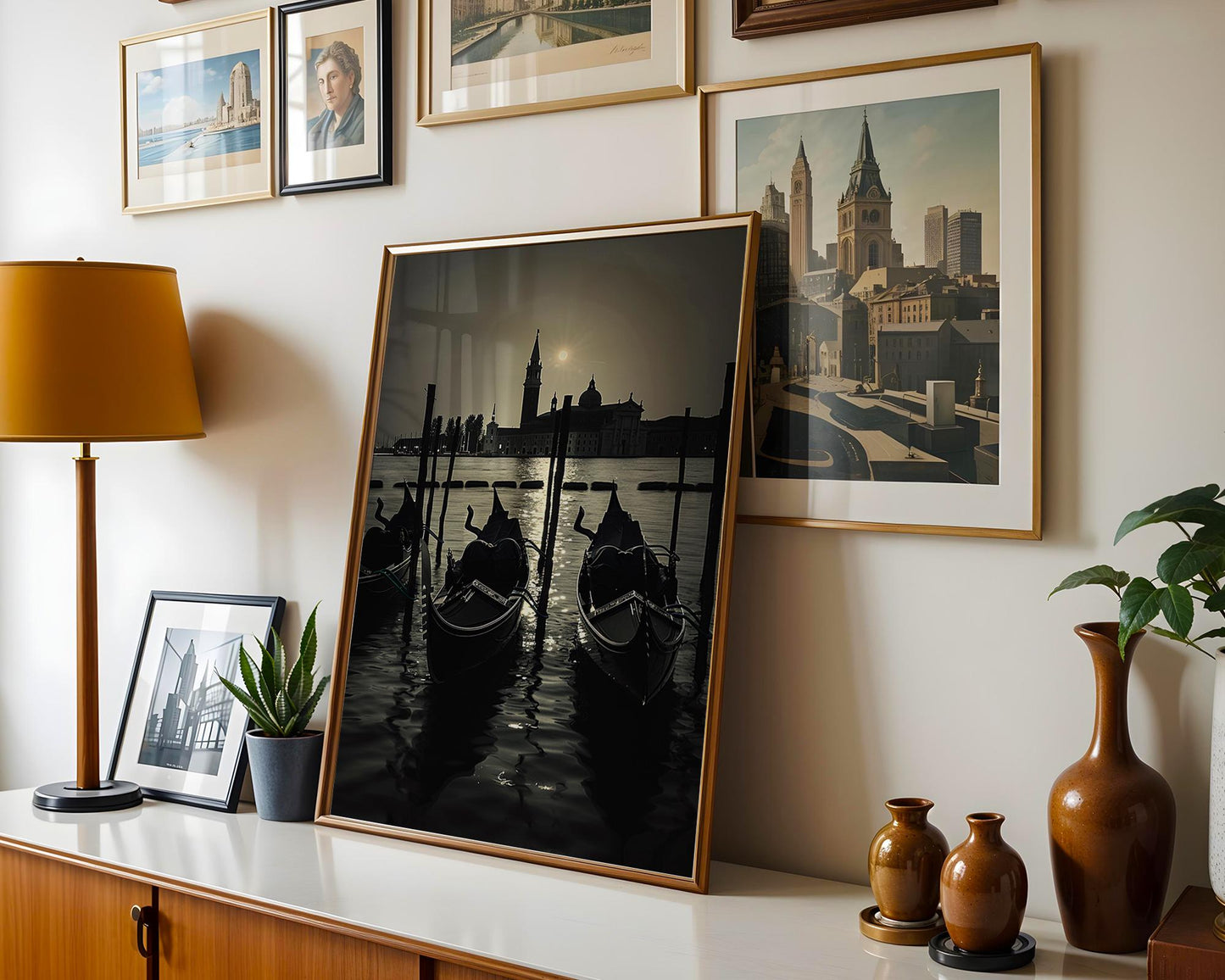 World Landmark | Venice Gondola Print | Black and White Italy Travel Photography wall art print, minimalist black and white poster, modern Scandinavian wall decor, Monohaus